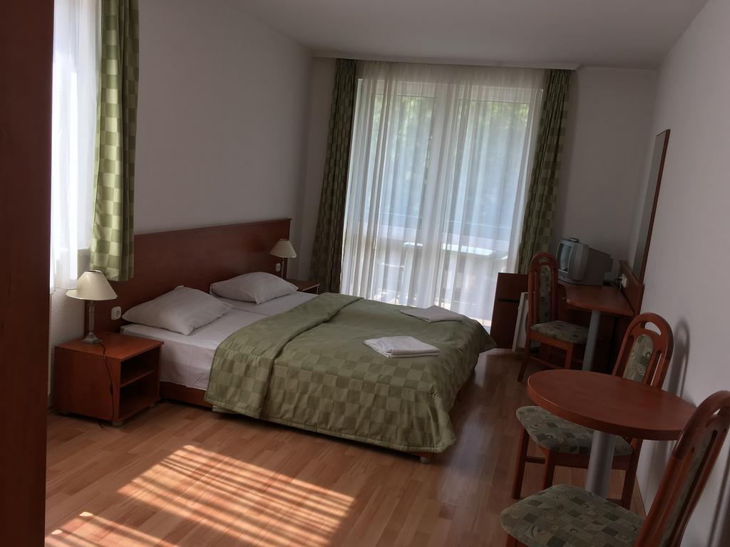 Hotel Kristaly Hajduszoboszlo Luaran gambar